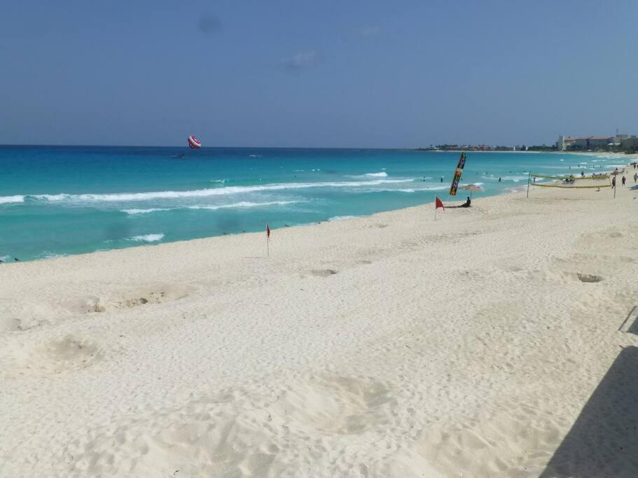 Great Price, Beautiful Beach And Pool, 1 Bedroom Канкун Экстерьер фото